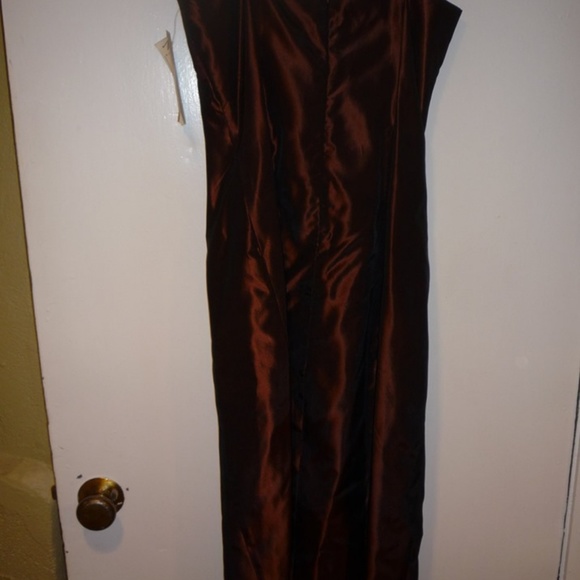 Evening Gown - Picture 2 of 4